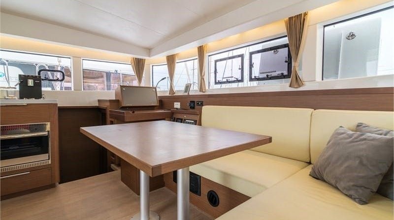 Lagoon 40