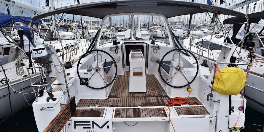 Beneteau Oceanis 38