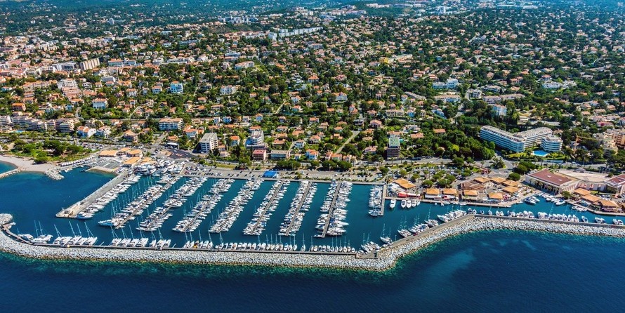 Lagoon 50