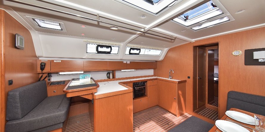 Bavaria Cruiser 51