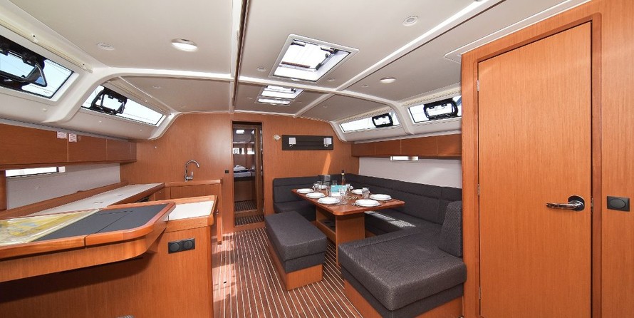 Bavaria Cruiser 51