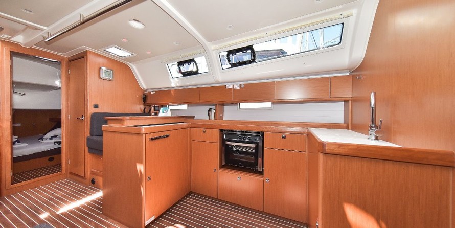 Bavaria Cruiser 51