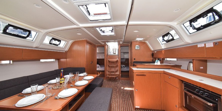 Bavaria Cruiser 51