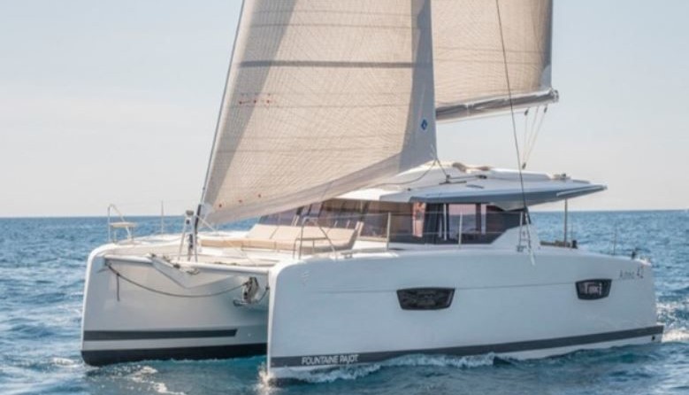 Fountaine Pajot Astréa 42