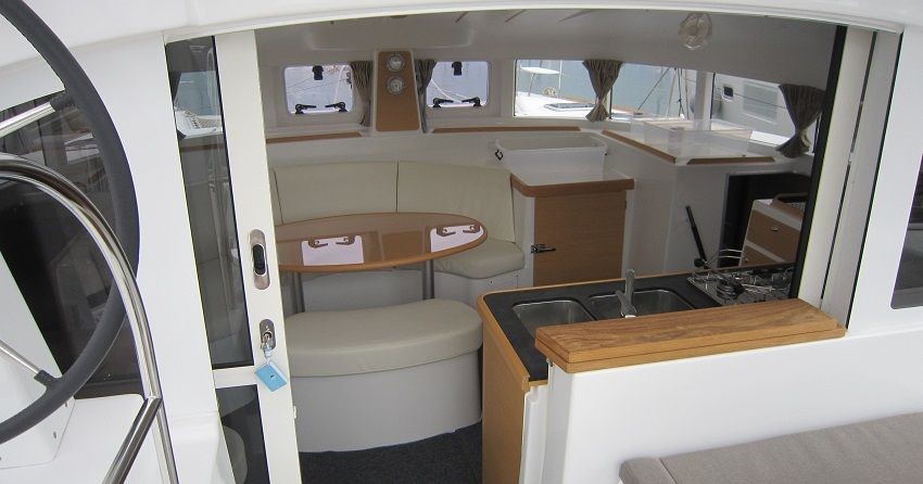 Lagoon 380 S2