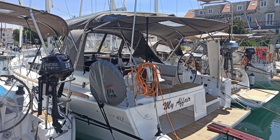 Dufour 412