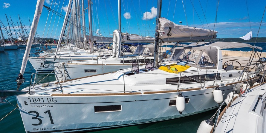 Beneteau Oceanis 38