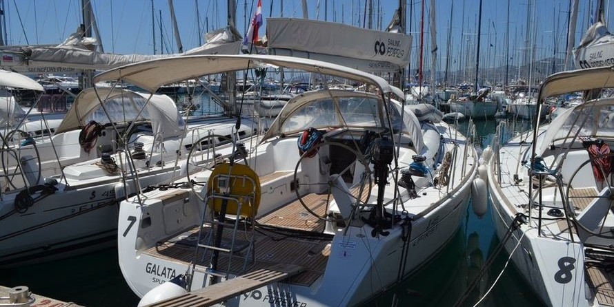 Beneteau First 45