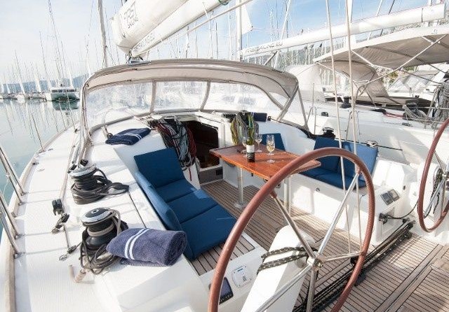 Beneteau First 45