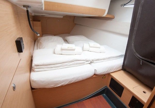 Beneteau First 45