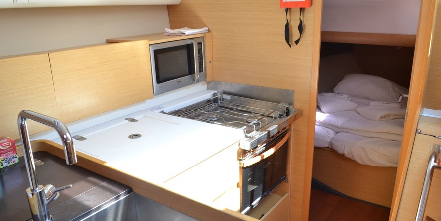 Beneteau First 45
