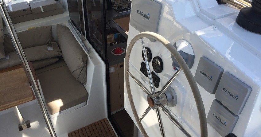 Fountaine Pajot Lucia 40