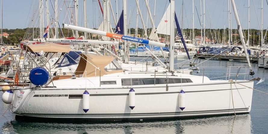Bavaria CRUISER 34