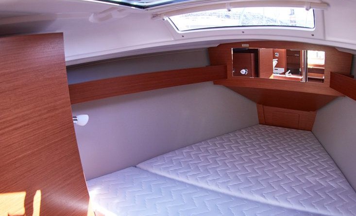 Dufour 360