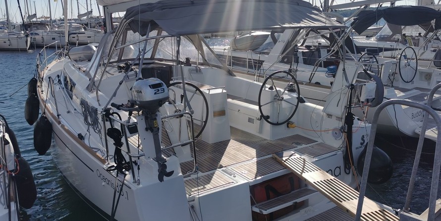 Beneteau Oceanis 38.1