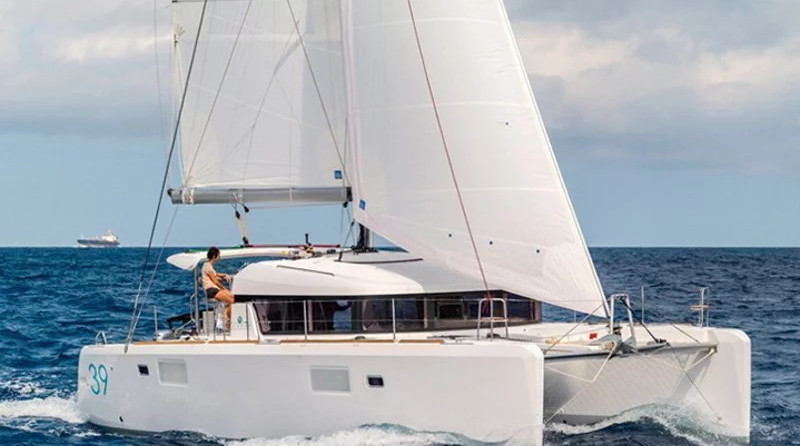 Lagoon 39