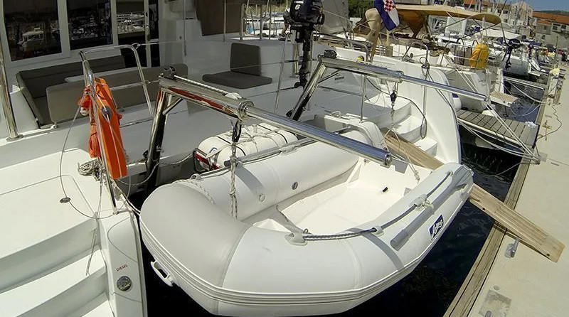 Lagoon 39