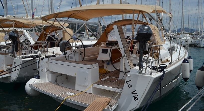 Dufour 412