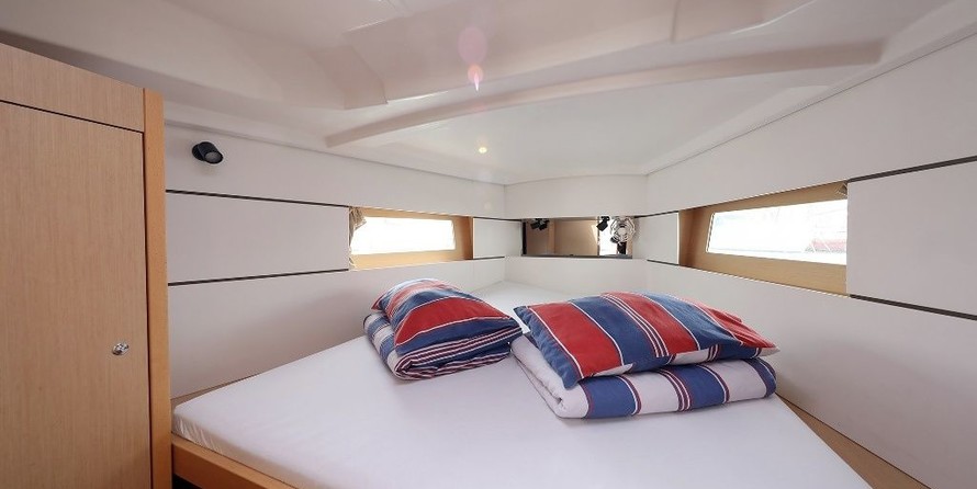 Beneteau Oceanis 38