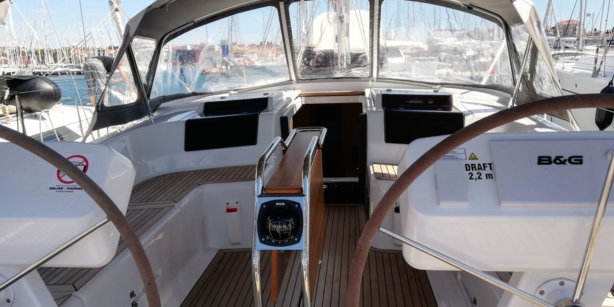 Hanse 458