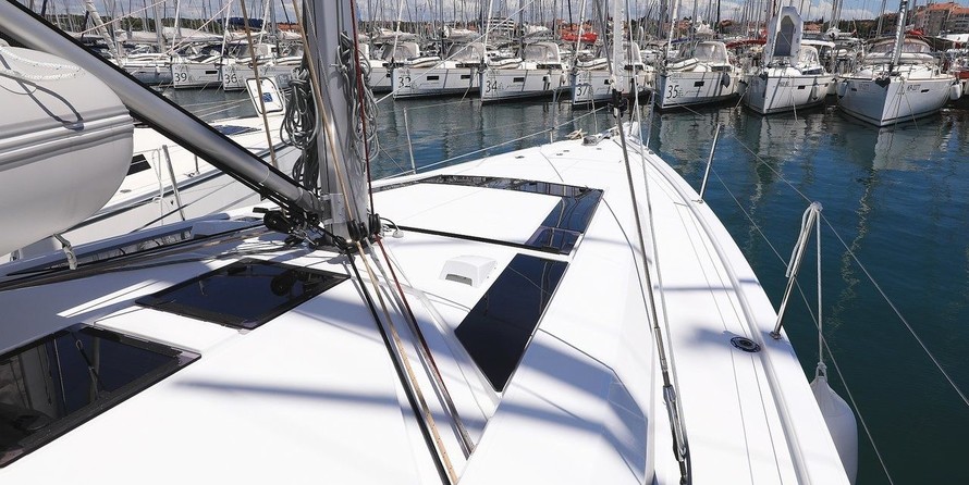 Beneteau Oceanis 46