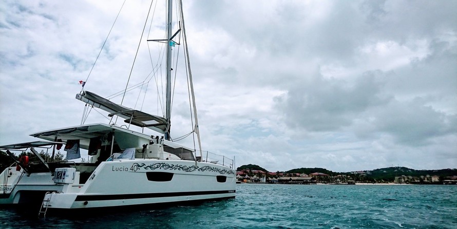 Fountaine Pajot Lucia 40