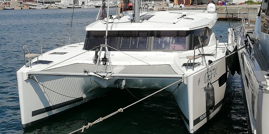 Fountaine Pajot Lucia 40