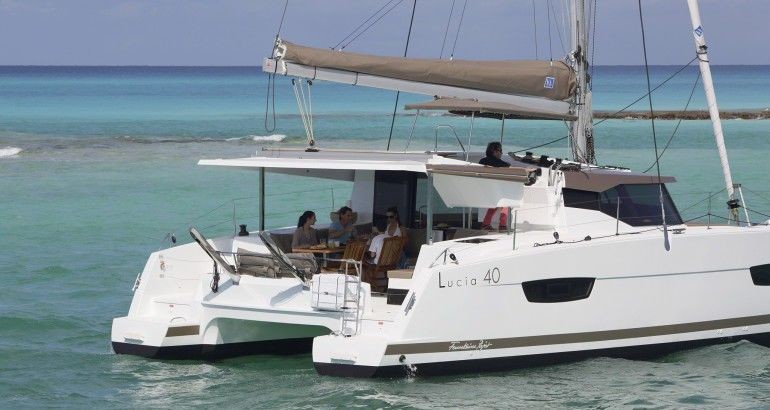 Fountaine Pajot Lucia 40