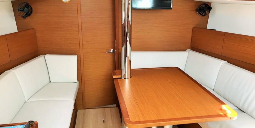 Jeanneau Sun Odyssey 389