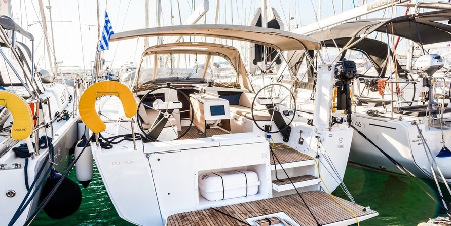 Dufour 390