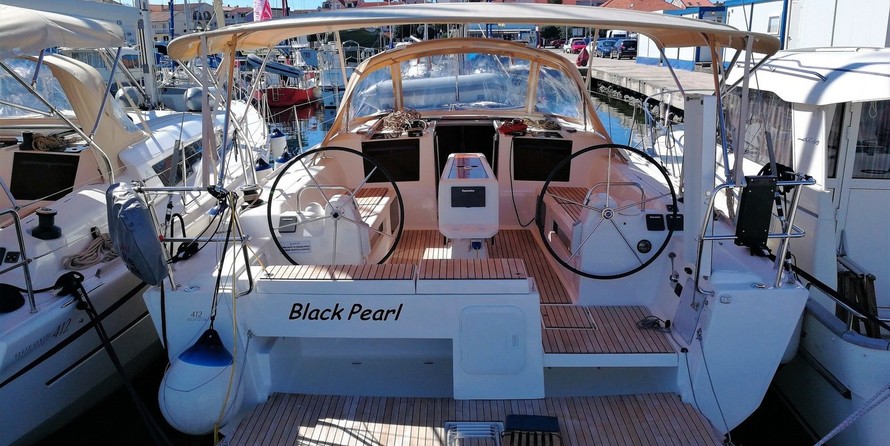 Dufour 412