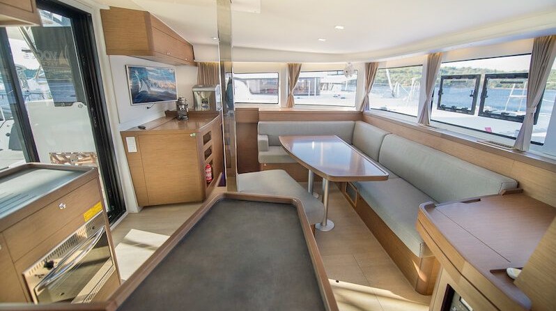 Lagoon 42