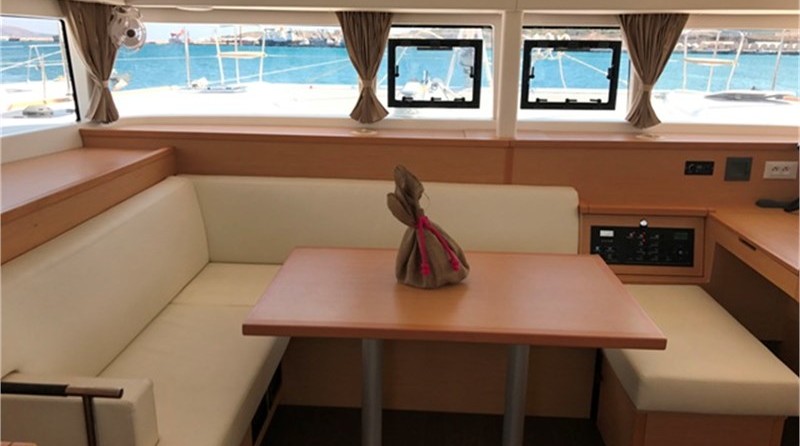 Lagoon 400 S2