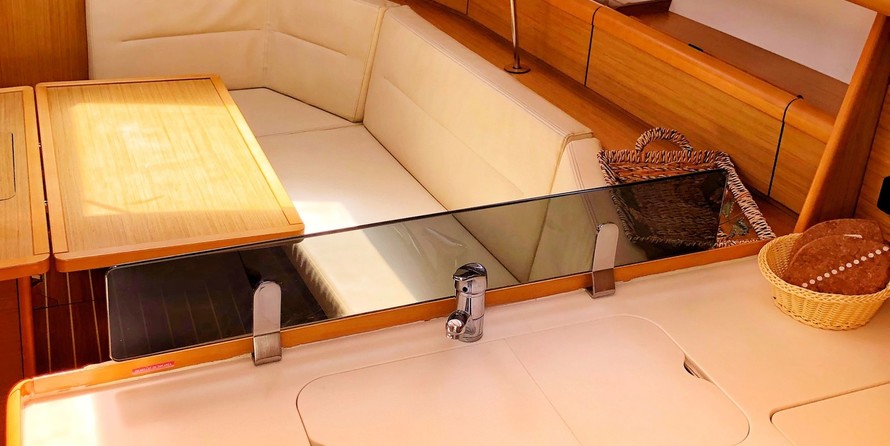 Jeanneau Sun Odyssey 42