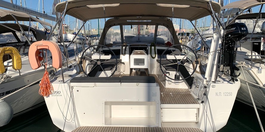 Dufour 390
