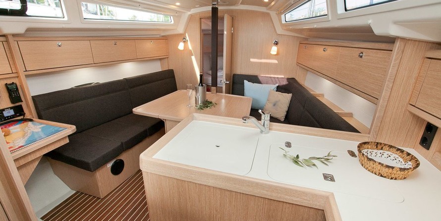 Bavaria CRUISER 34