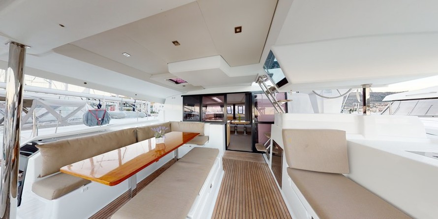 Fountaine Pajot Saona 47