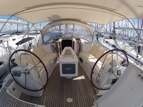 Beneteau Oceanis 43