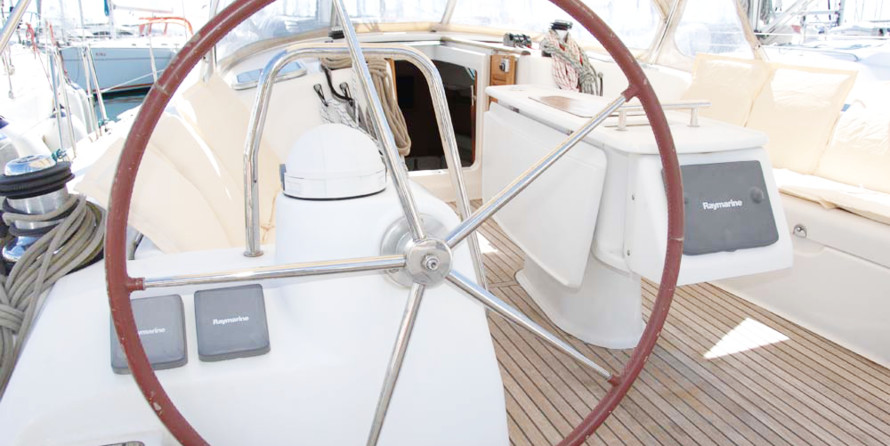 Beneteau Oceanis 43