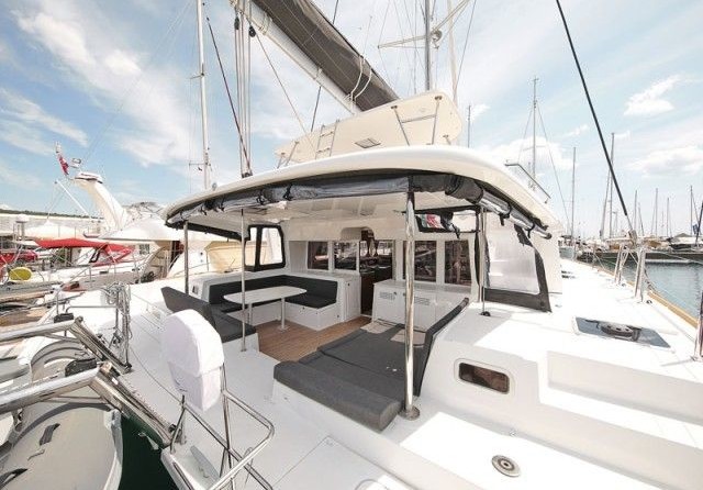 Lagoon 450 F