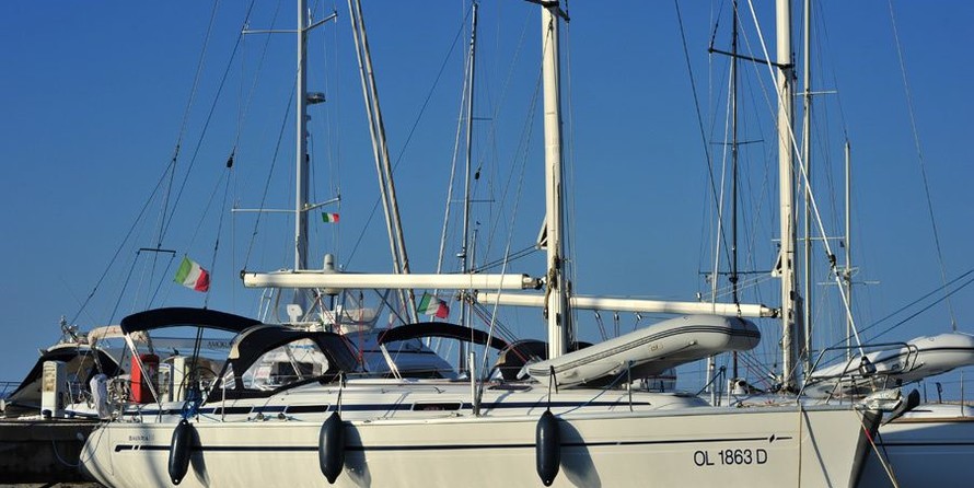 Bavaria 38
