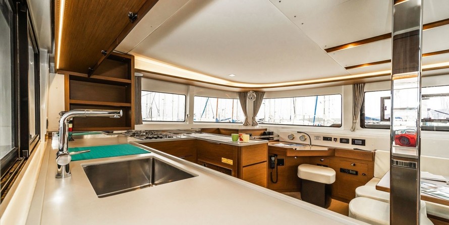 Lagoon 46