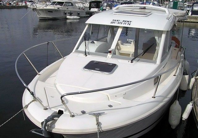 Jeanneau Merry Fisher 725