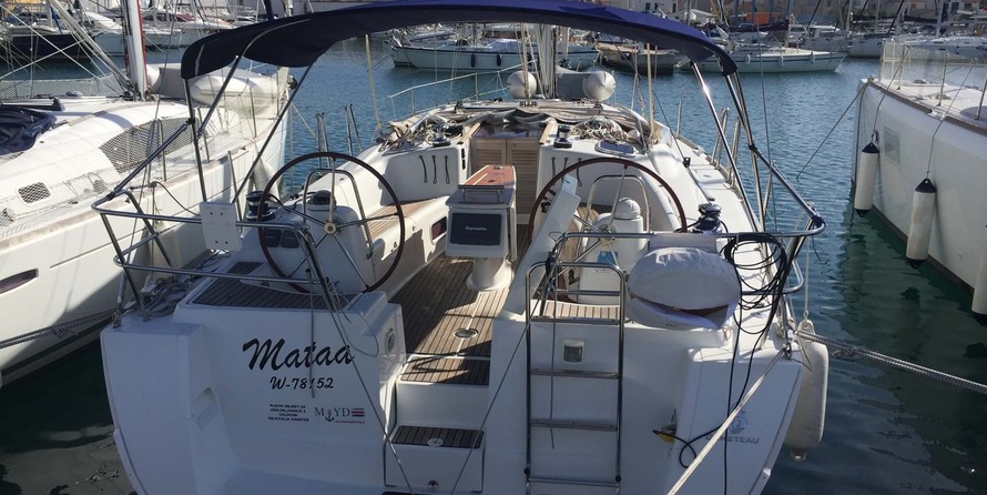 Beneteau Oceanis 43