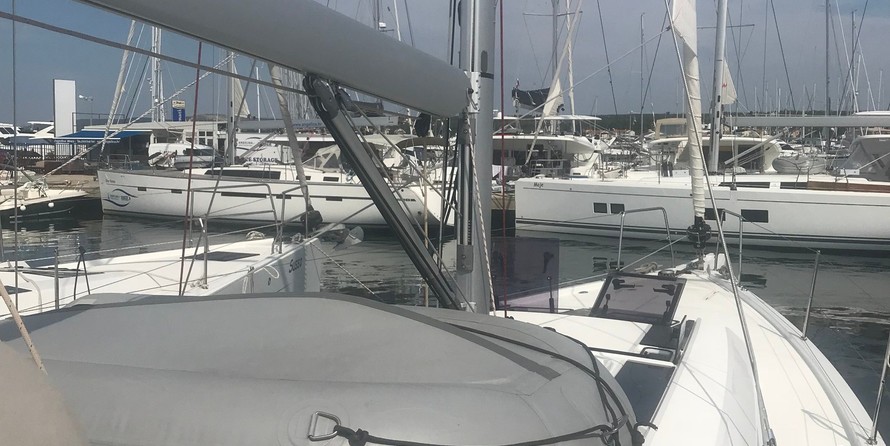 Beneteau Oceanis 46