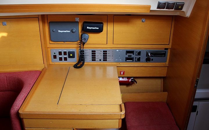 Elan 340