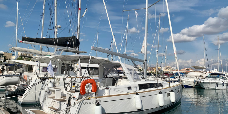 Beneteau Oceanis 38.1