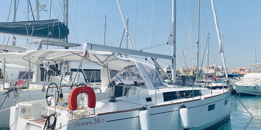 Beneteau Oceanis 38.1