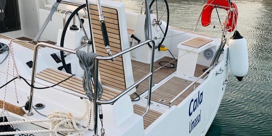 Beneteau Oceanis 38.1