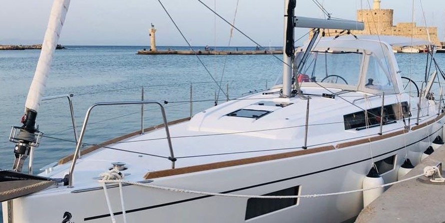 Beneteau Oceanis 38.1